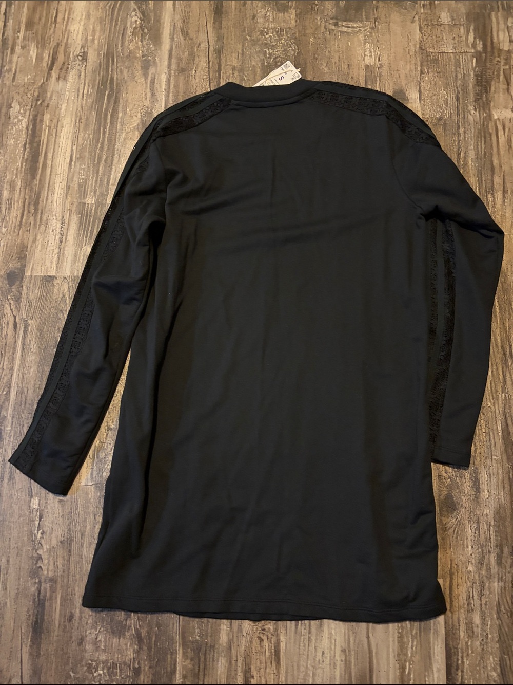 adidas Black Long-Sleeve Crewneck dress with Lace Sleeve detailing - Picture 4 of 4